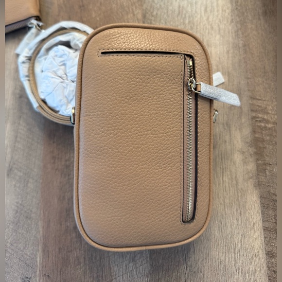 Kate Spade NWT- Rosie Faux Fur North South Zip: Light Fawn - Picture 6 of 7